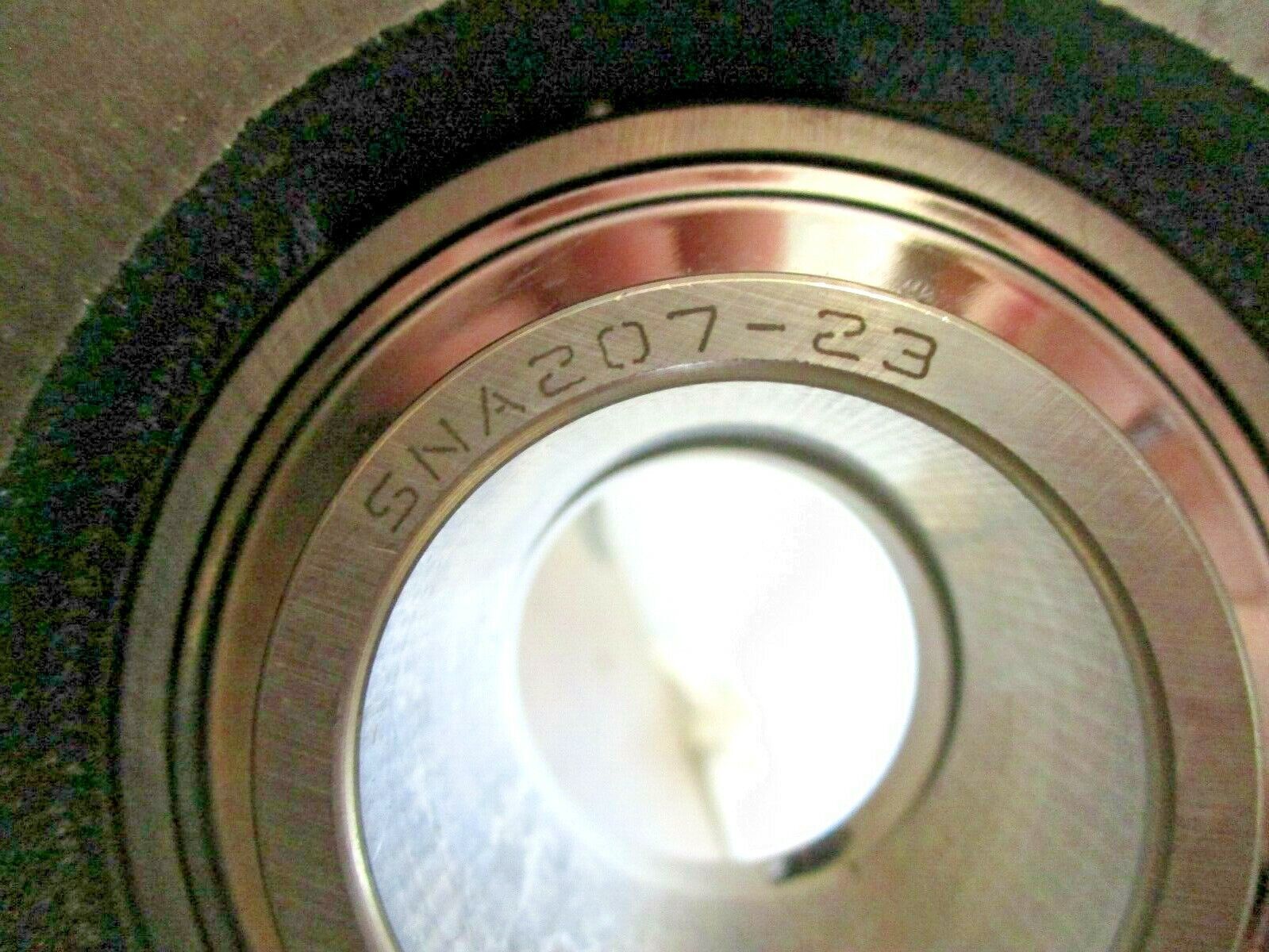 IPTCI Eccentric Locking 2-Bolt Flange SNAFL 207 23 1 7/16" Stainless / Cast Iron