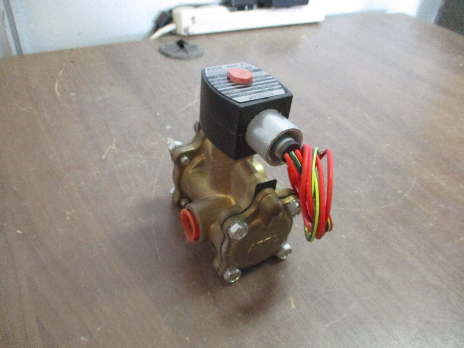 Asco Red-Hat II Solenoid Valve EF8316G064 10-150PSI Air 10-125PSI Water Used