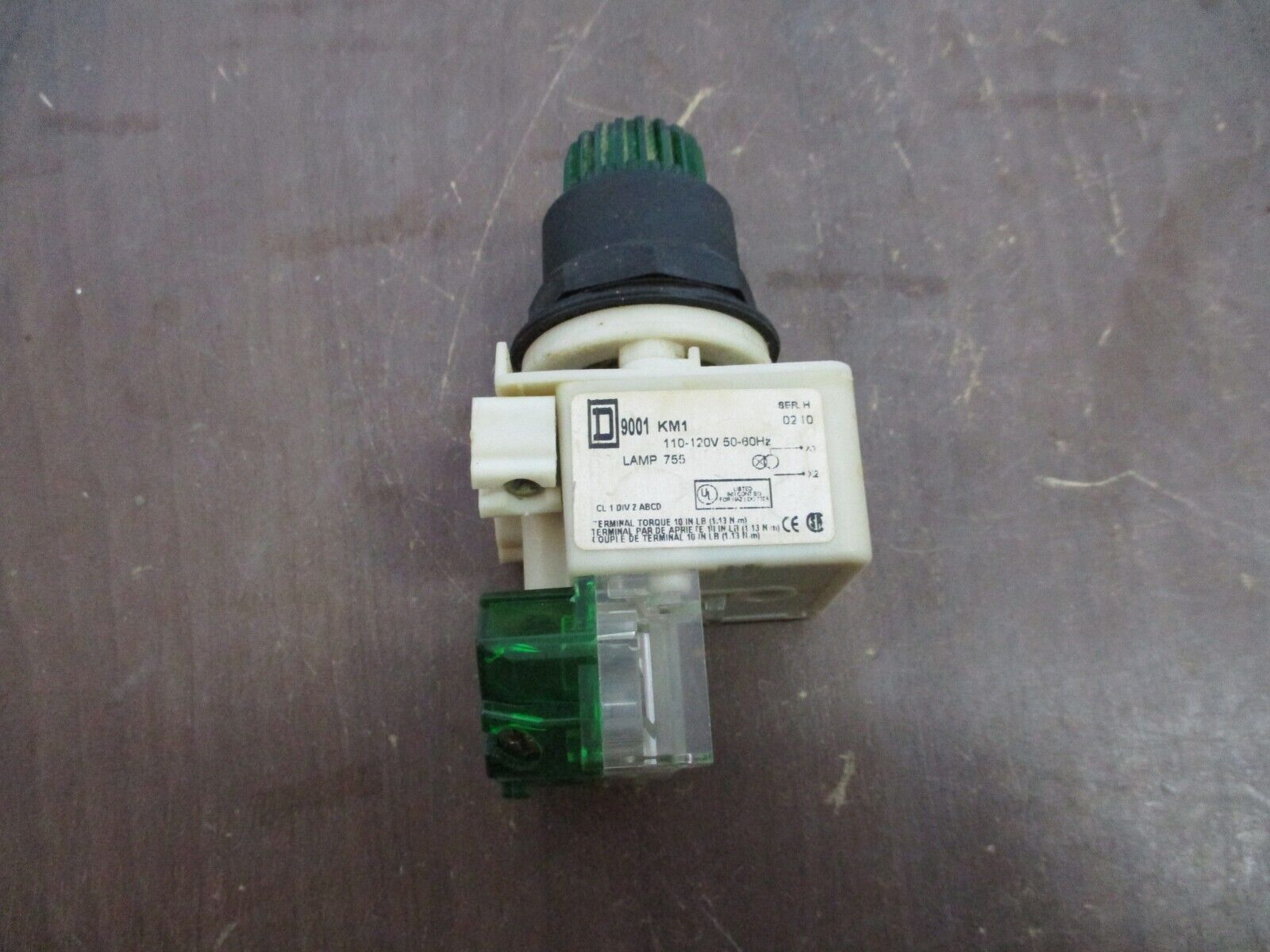 Square D Illuminated Push Button 9001 KM1 Ser. H 110-120V 50-60Hz Green Used