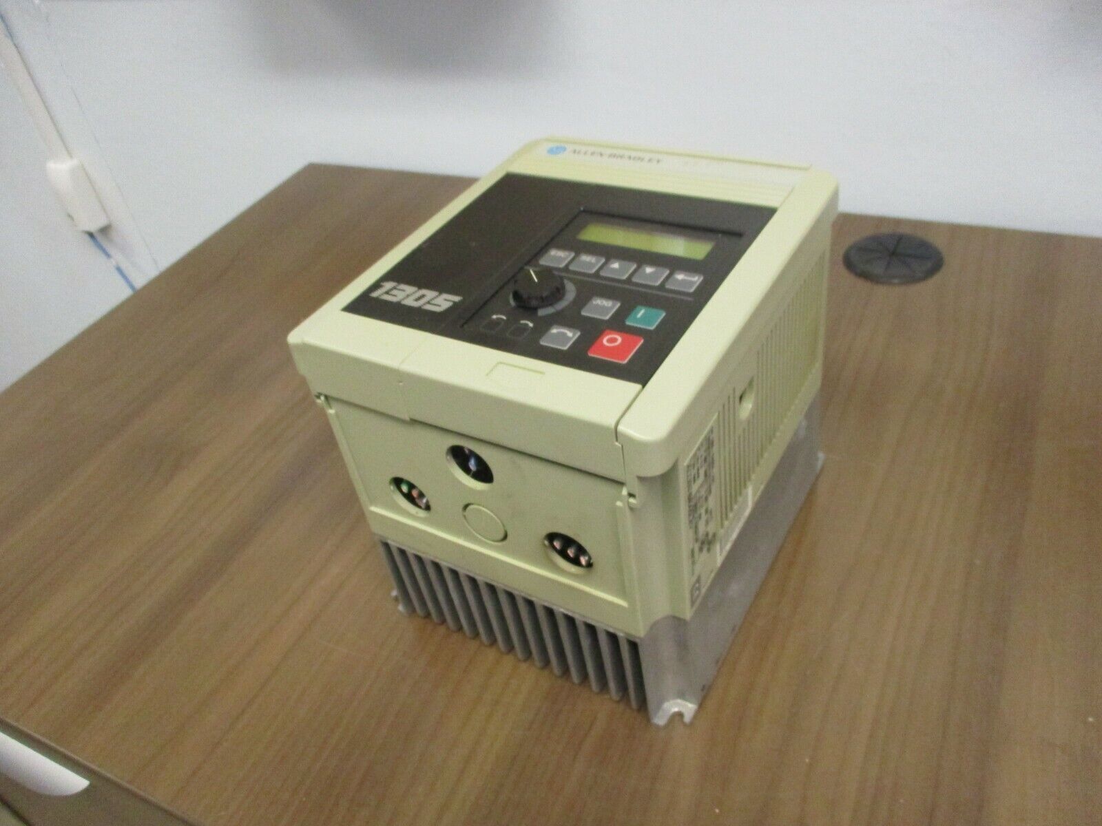 Allen-Bradley 1305 AC Drive 1305-BA03A-HA1 1HP Used