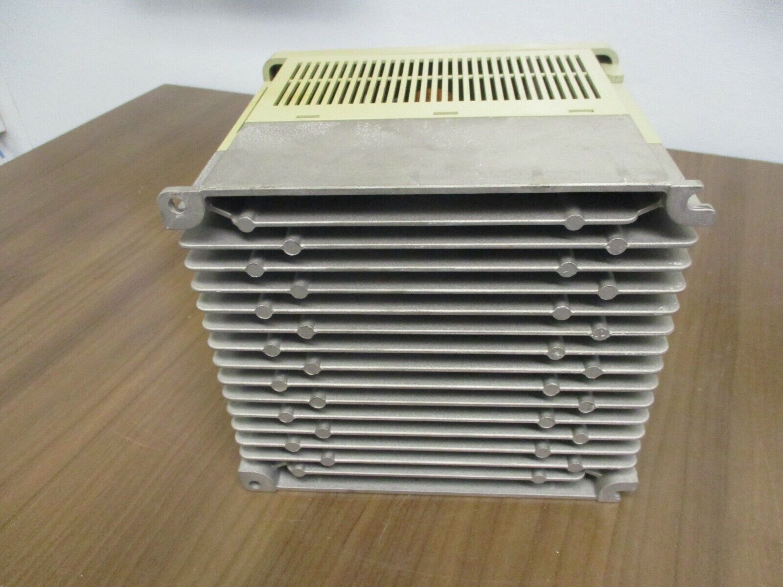 Allen-Bradley 1305 AC Drive 1305-BA03A-HA1 1HP Used