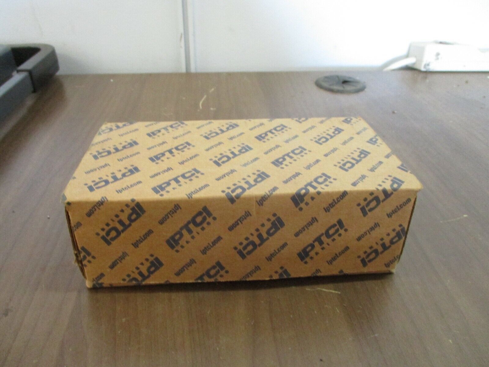 IPTCI Eccentric Locking 2-Bolt Flange SNAFL 207 20 1-1/4" Stainless / Cast Iron