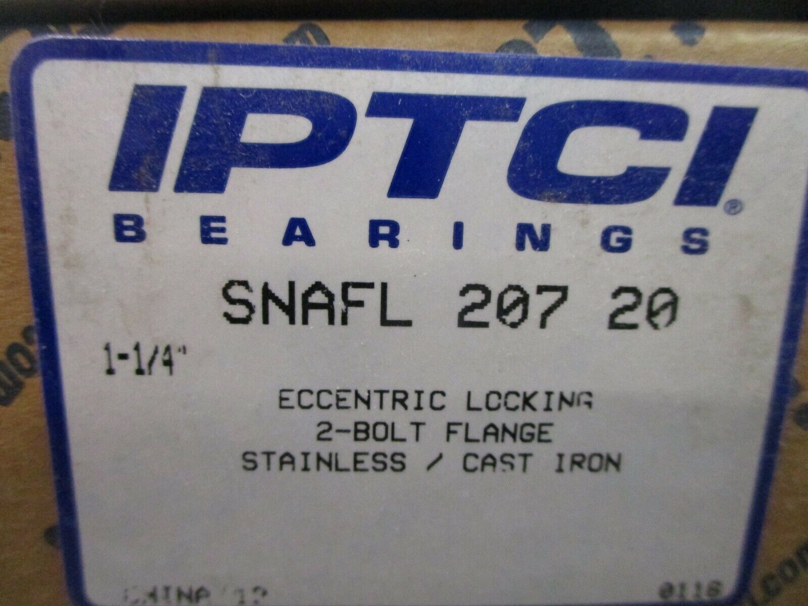 IPTCI Eccentric Locking 2-Bolt Flange SNAFL 207 20 1-1/4" Stainless / Cast Iron