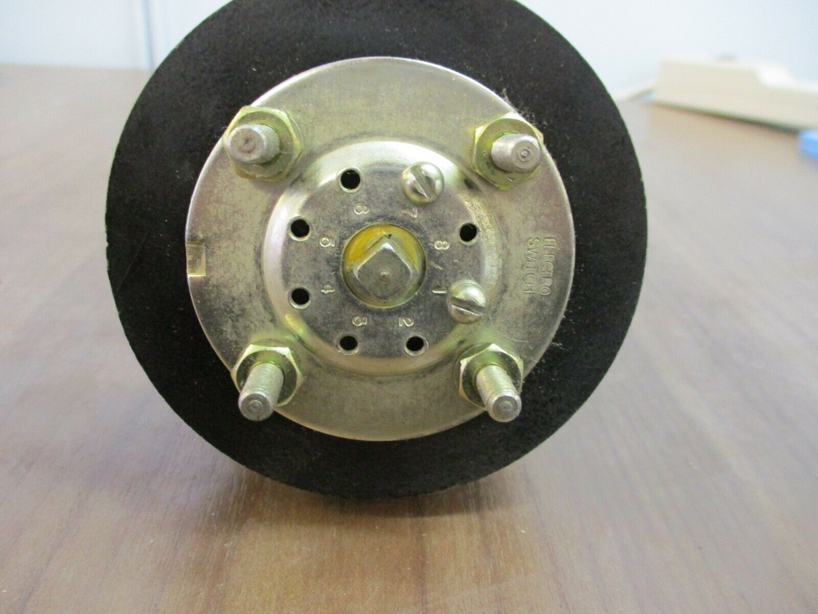 Electroswitch Series 24 Mode Selector Rotary Switch 24201 20A 600V Used