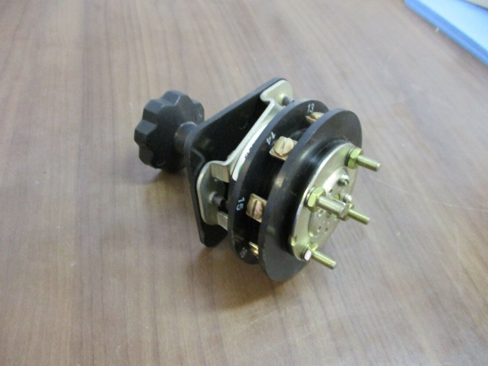 Electroswitch Series 24 Mode Selector Rotary Switch 24201 20A 600V Used
