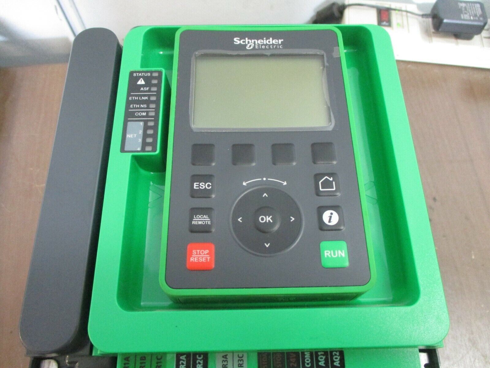 Schneider Electric Altivar 630 AC Drive ATV630U75N4 10HP 3Ph w/ Keypad Used