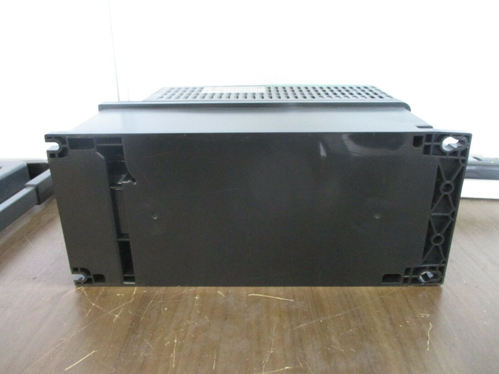 Schneider Electric Altivar 630 AC Drive ATV630U75N4 10HP 3Ph w/ Keypad Used