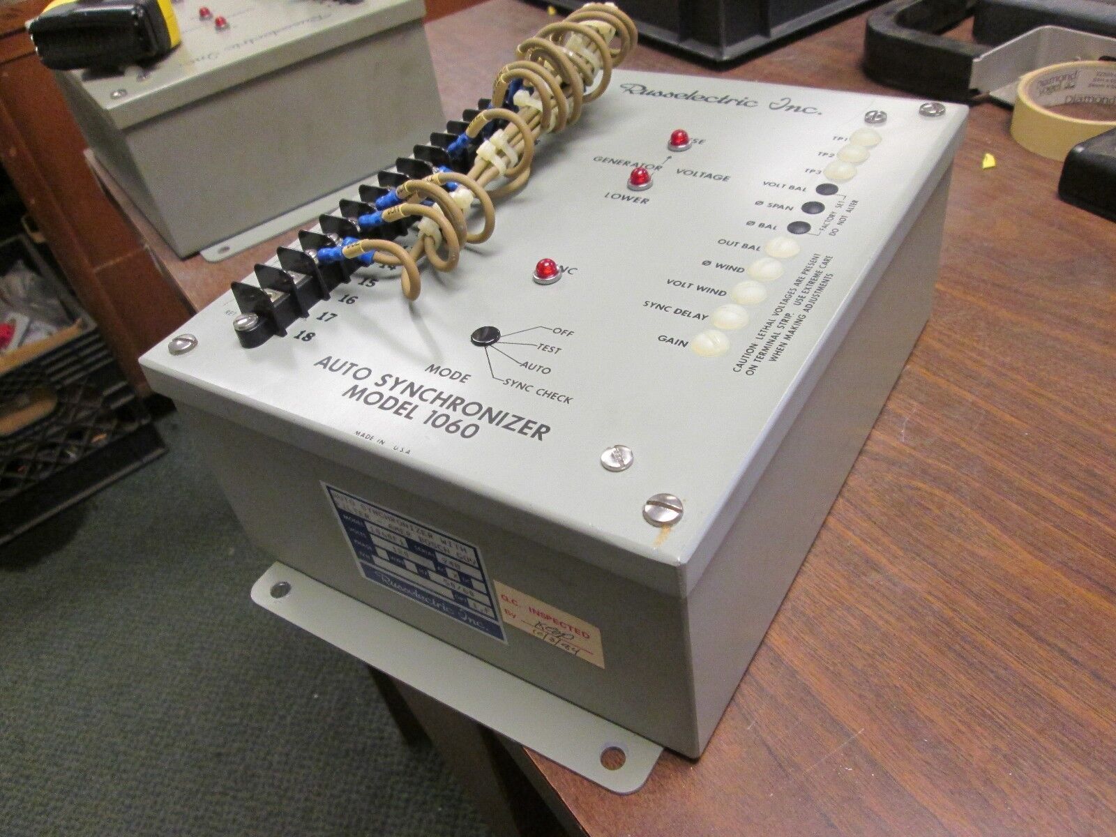 Russelectric Model 1060 Auto Synchronizer 1060F1 120V AC 50/60 Hz