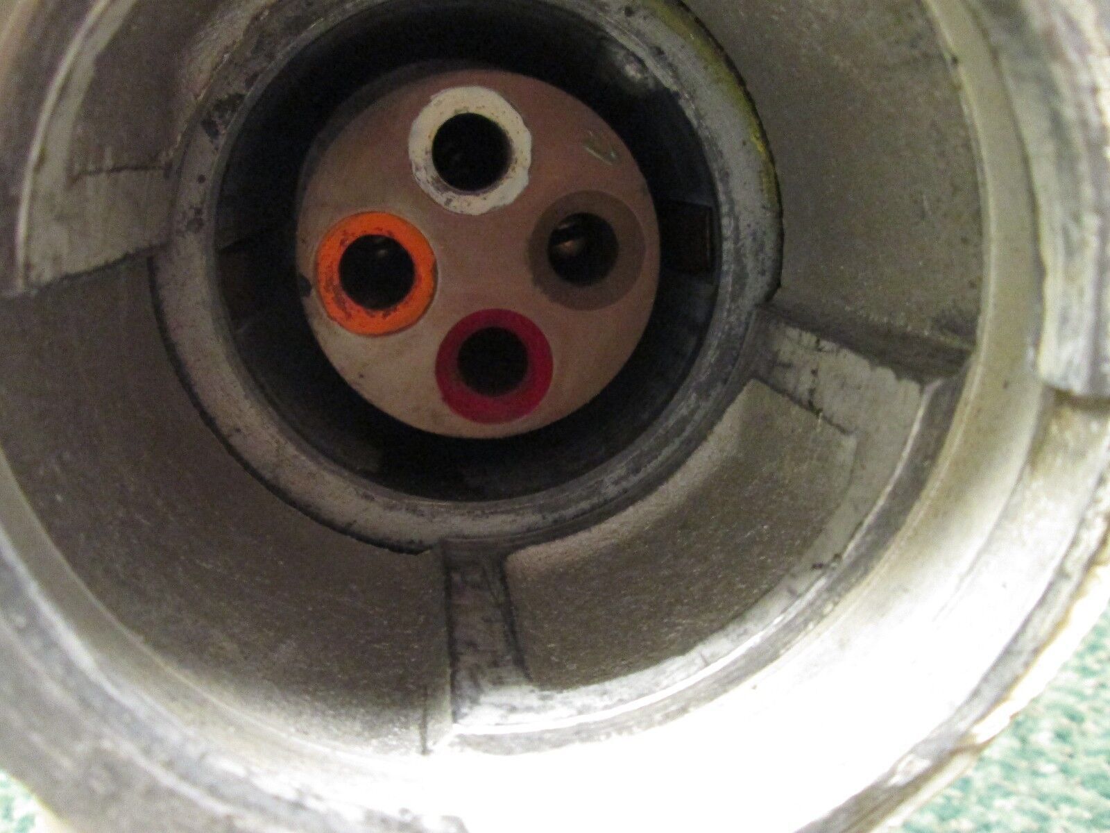 Crouse-Hinds Connector CESD4234 30/60A 460/230V 3P 4W 60Hz Used