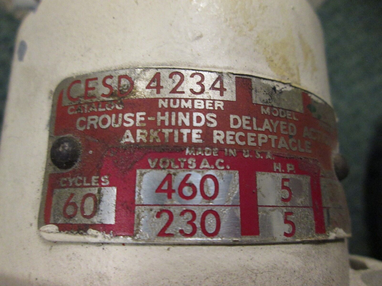 Crouse-Hinds Connector CESD4234 30/60A 460/230V 3P 4W 60Hz Used