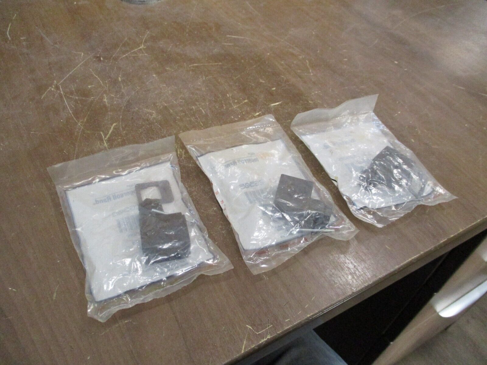 Ingersoll Rand Aro Coil Connector 2G505 *Lot of 3* New Surplus