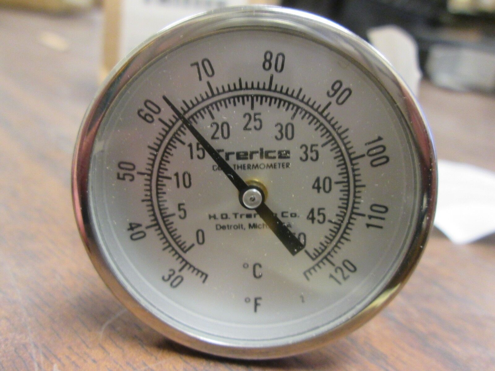 H O Terice Thermometer B82105P03 Range: 25/125 FC 5" Stem New Surplus