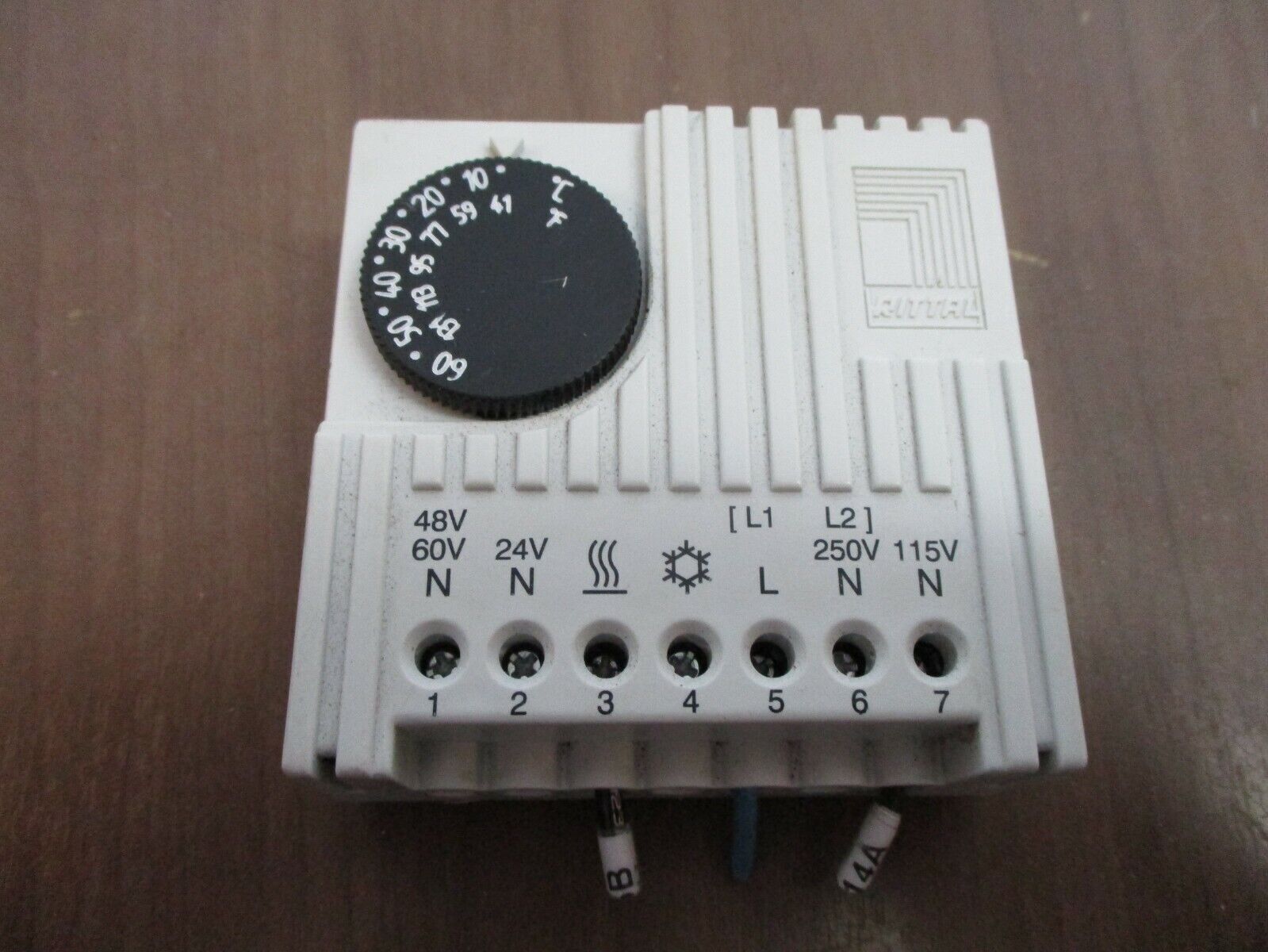 Rittal Temperature Controller SK 3110 Range: 41-131°F Used