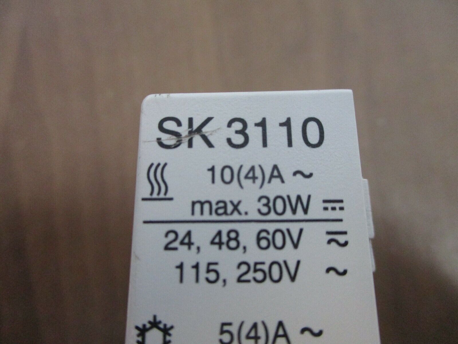 Rittal Temperature Controller SK 3110 Range: 41-131°F Used