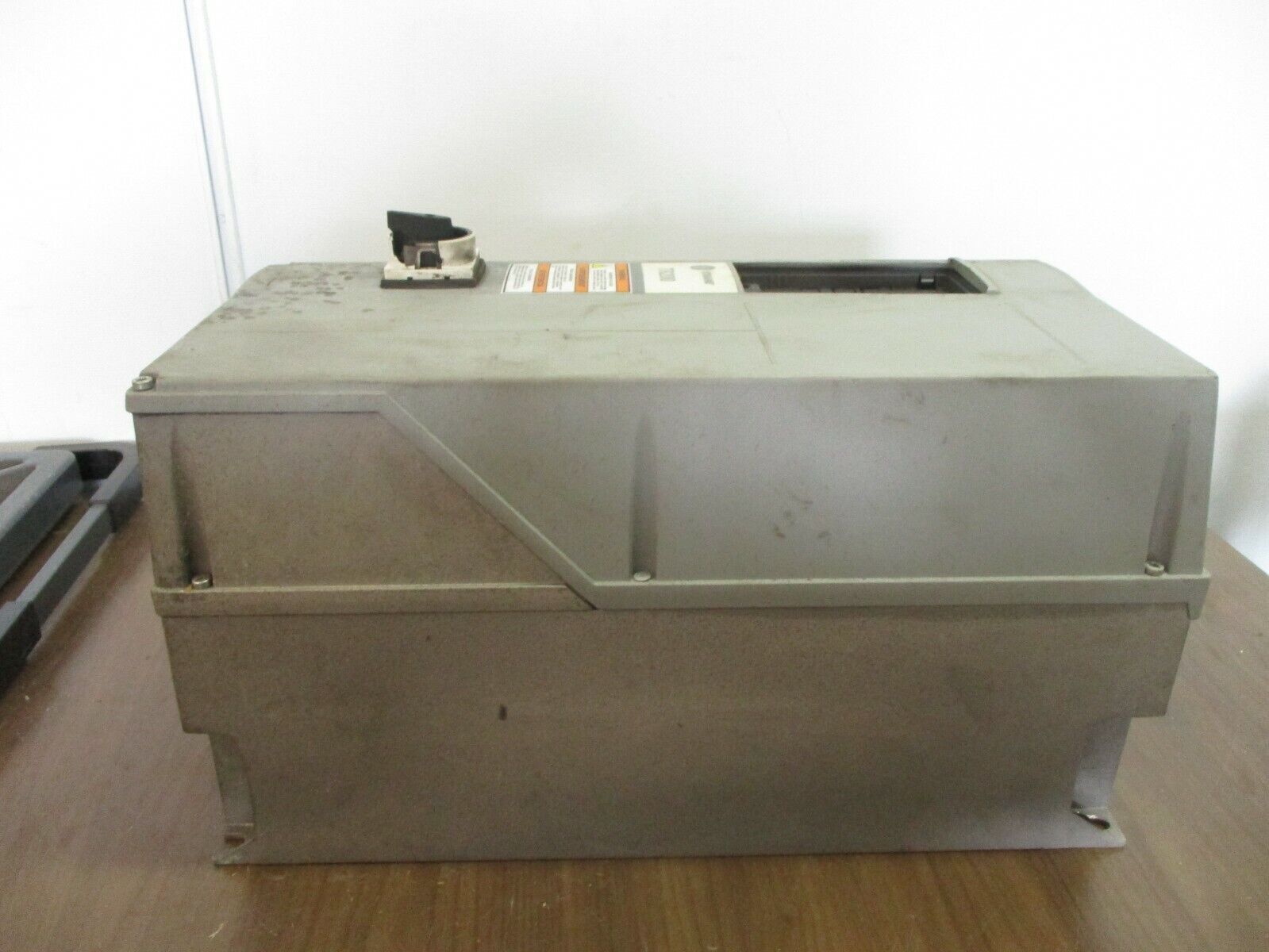 Trane TR200 AC Drive 131X7122 15HP 3Ph *No Keypad* Used