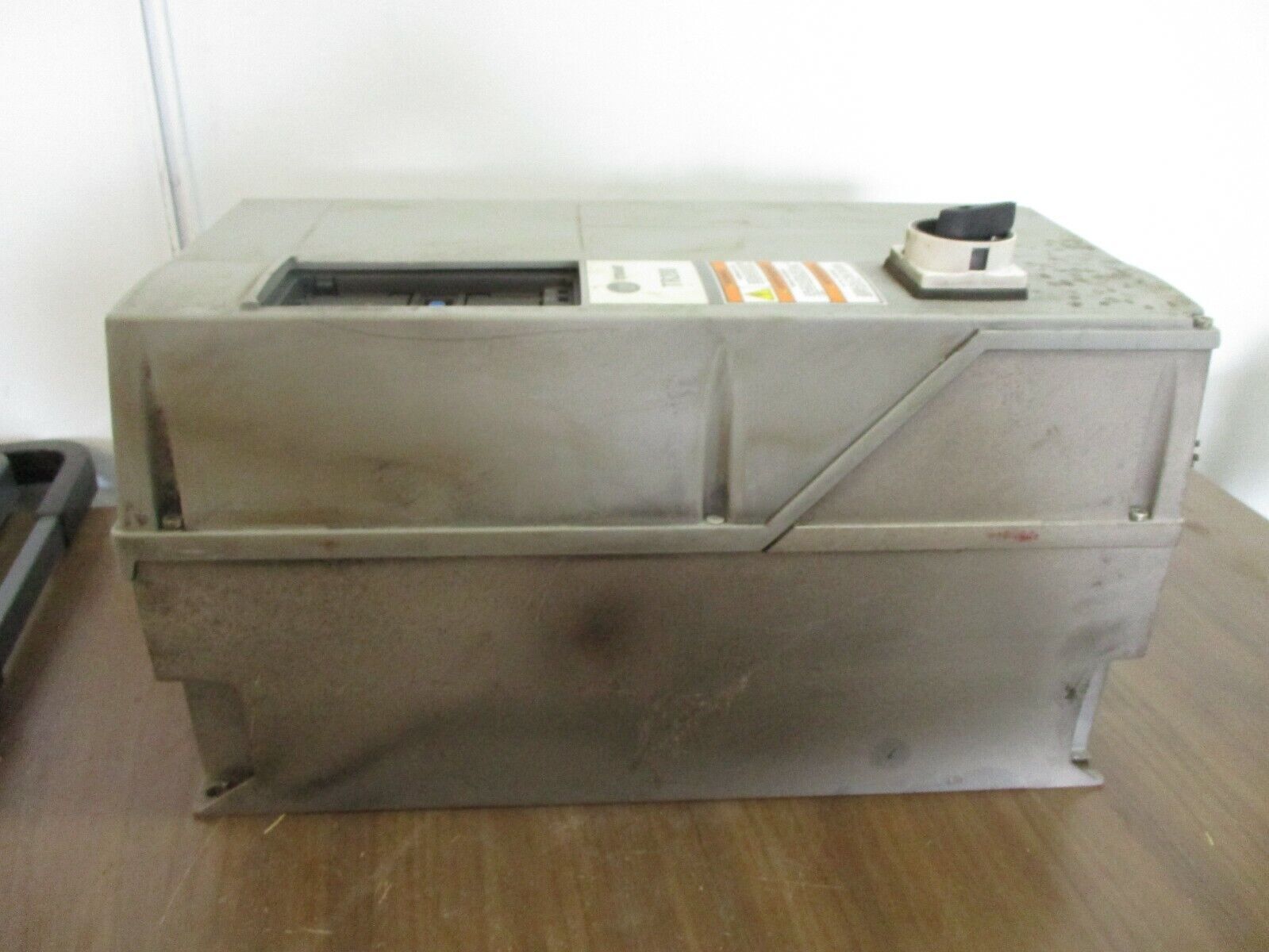 Trane TR200 AC Drive 131X7122 15HP 3Ph *No Keypad* Used