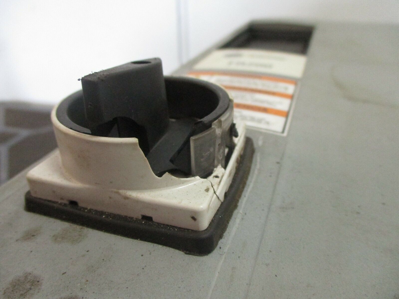 Trane TR200 AC Drive 131X7122 15HP 3Ph *No Keypad* Used