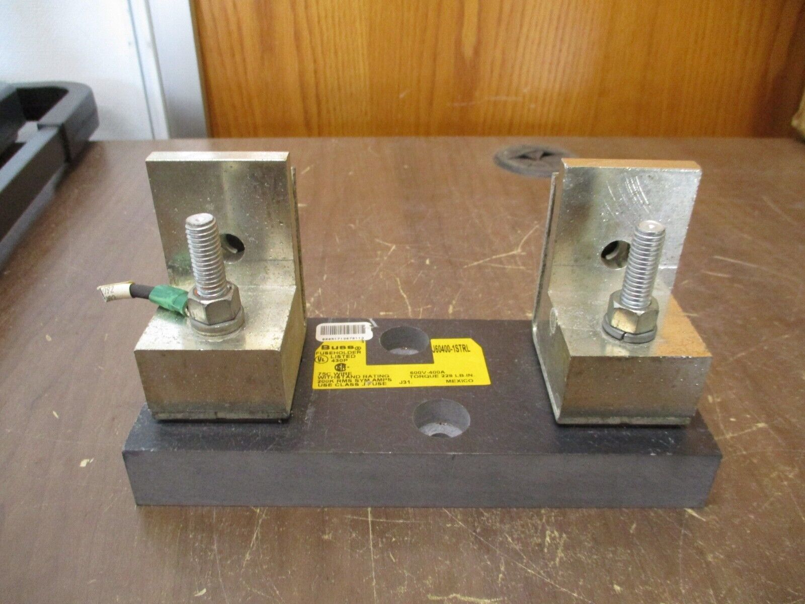 Buss Fuseholder J60400-1STRL 400A 600V 1P Class J Fuse Used