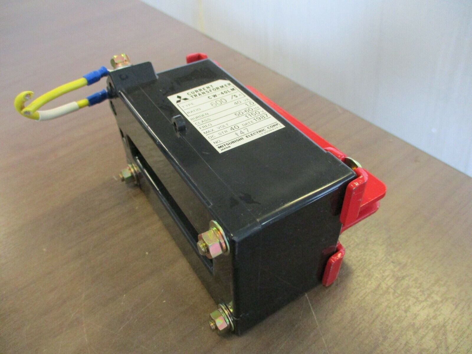 Mitsubishi Current Transformer CW-40LM Ratio 600:5A 40VA 50-60Hz 1150V Used
