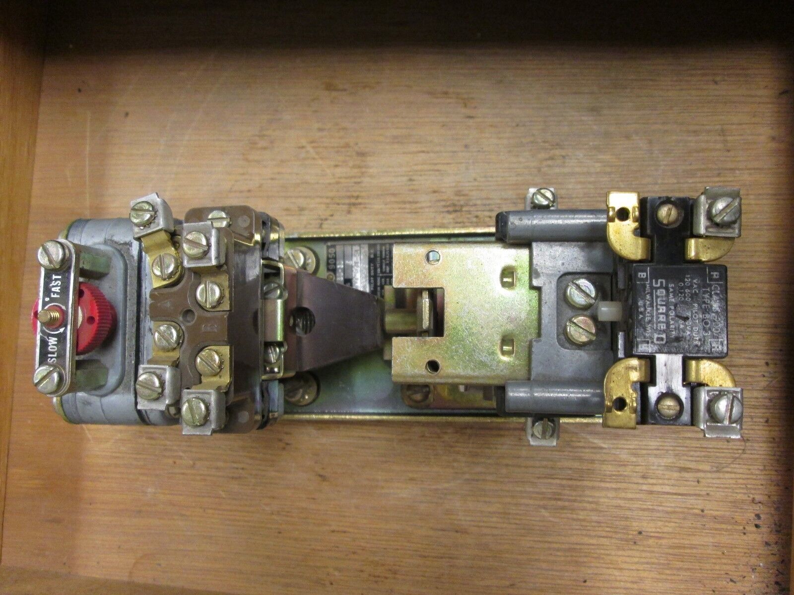 Square D Pneumatic Relay 9050 B0-3D 120V Coil Used