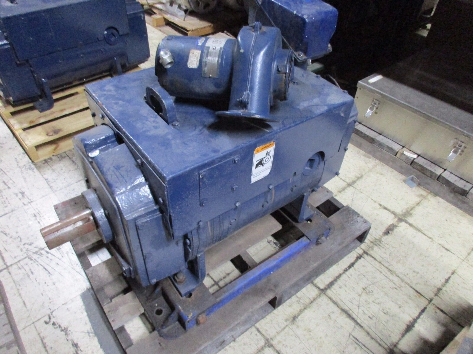 CMC DC Motor w/ Blower 15-NHL-98A 100HP 2500/2900RPM 500V TEAC-WP Enclosure Used