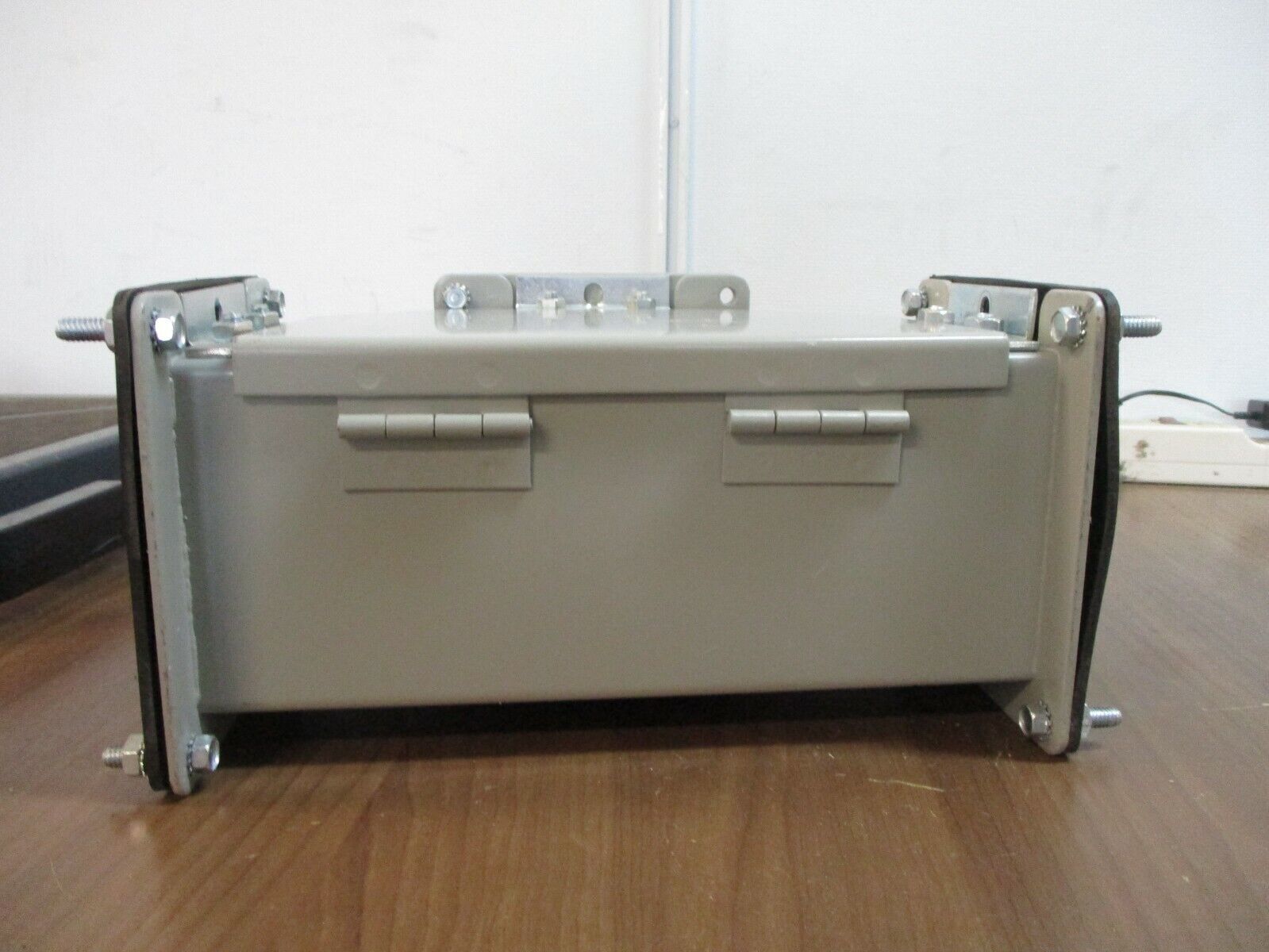 Hoffman Wireway Fitting F44LTA Size: 4" x 4" Used