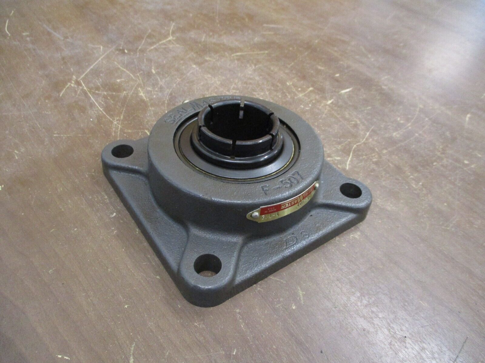 SealMaster Flange Bearing SF-24T 1-1/2" Used