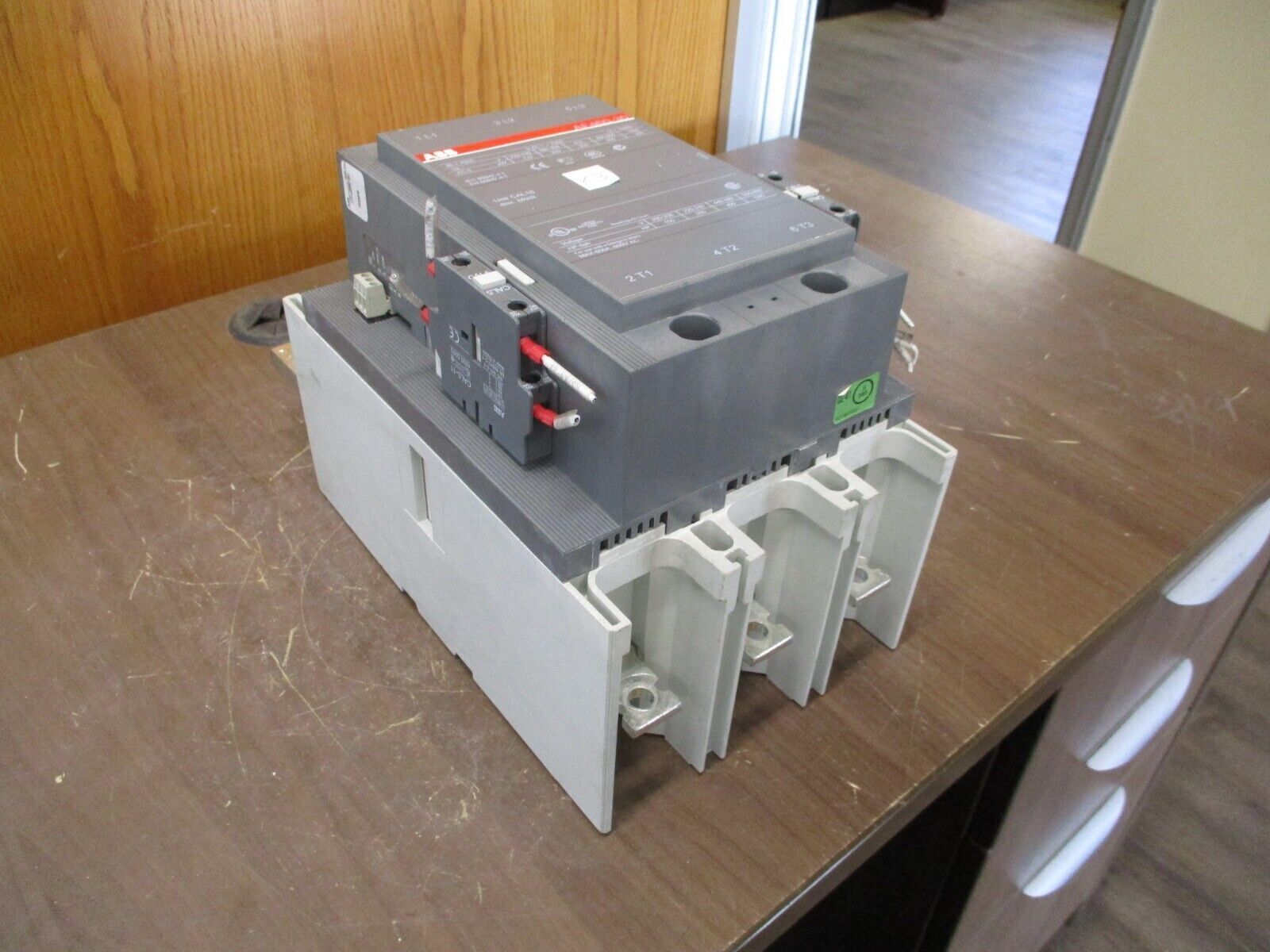 ABB Contactor AF460-30 24-60VDC Coil 650A 600V Used