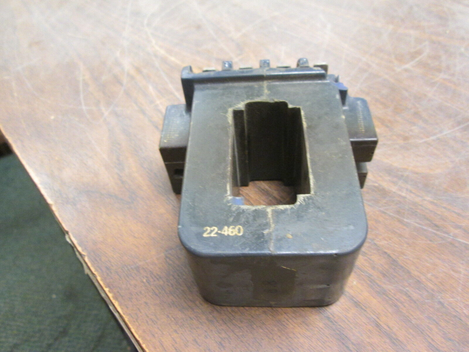 Furnas Dual Voltage Coil D71628-31 115V@25Hz *Chipped Insulator* Used