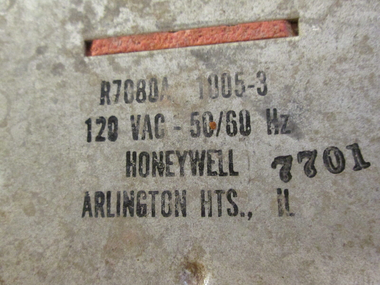 Honeywell Transistor Motor Amplifier R7080A 1005-3 120V 50/60Hz Used