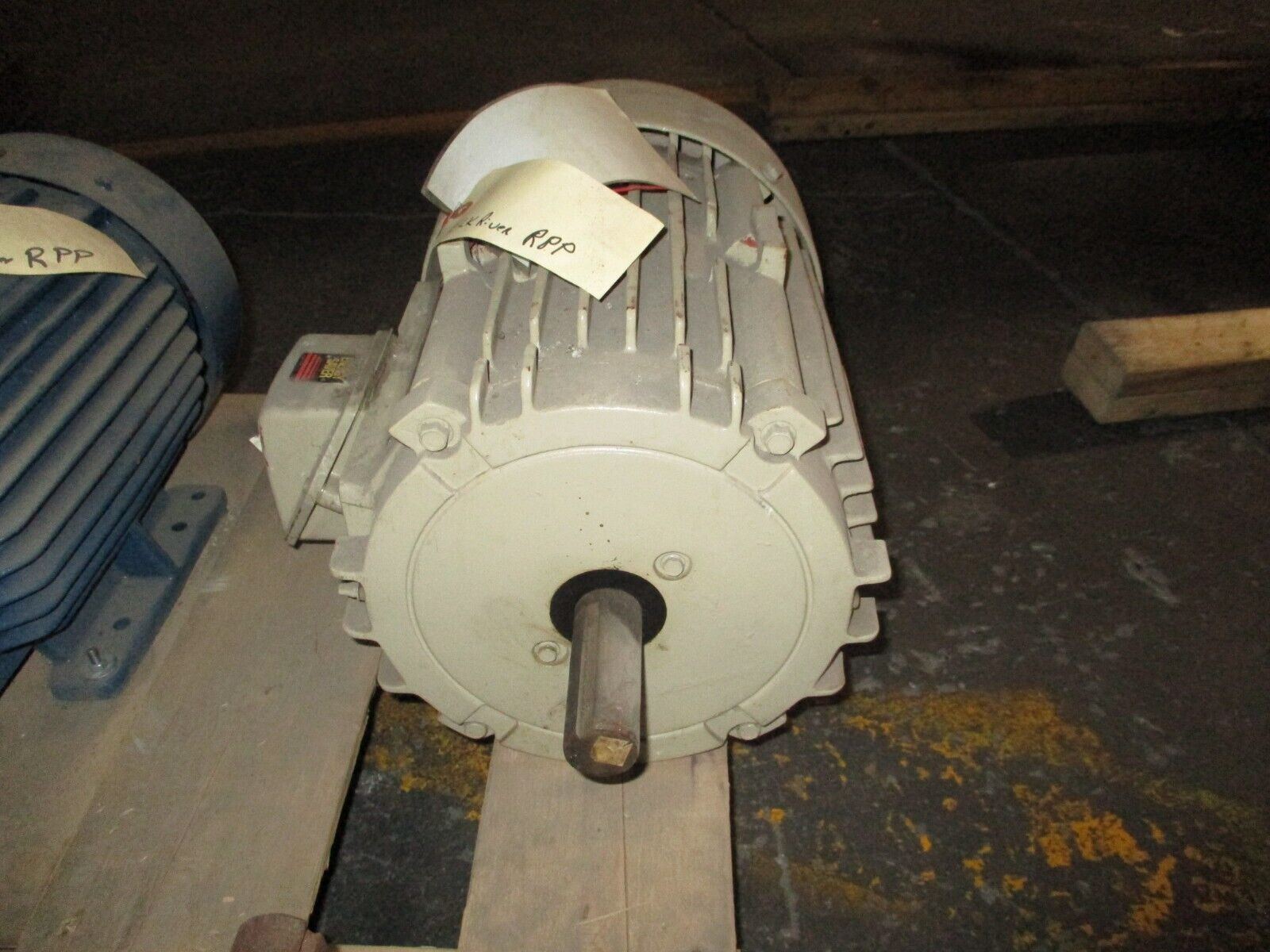 GE Severe Duty Motor 9145E 7.5HP 1800RPM 200-230/460V 18.8/9.4A 60Hz 3Ph Used