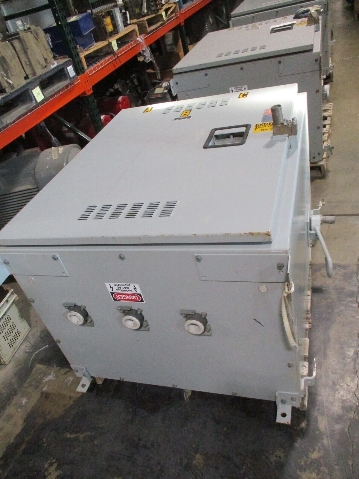 S&C Enclosed Mini-Rupter Disconnect Switch 90632-X1KG3 600A 14.4kV Used