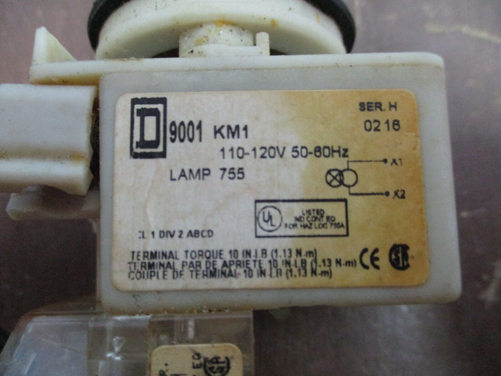 Square D Illuminated Push Button 9001 KM1 Ser. H 110-120V 50-60Hz Green Used