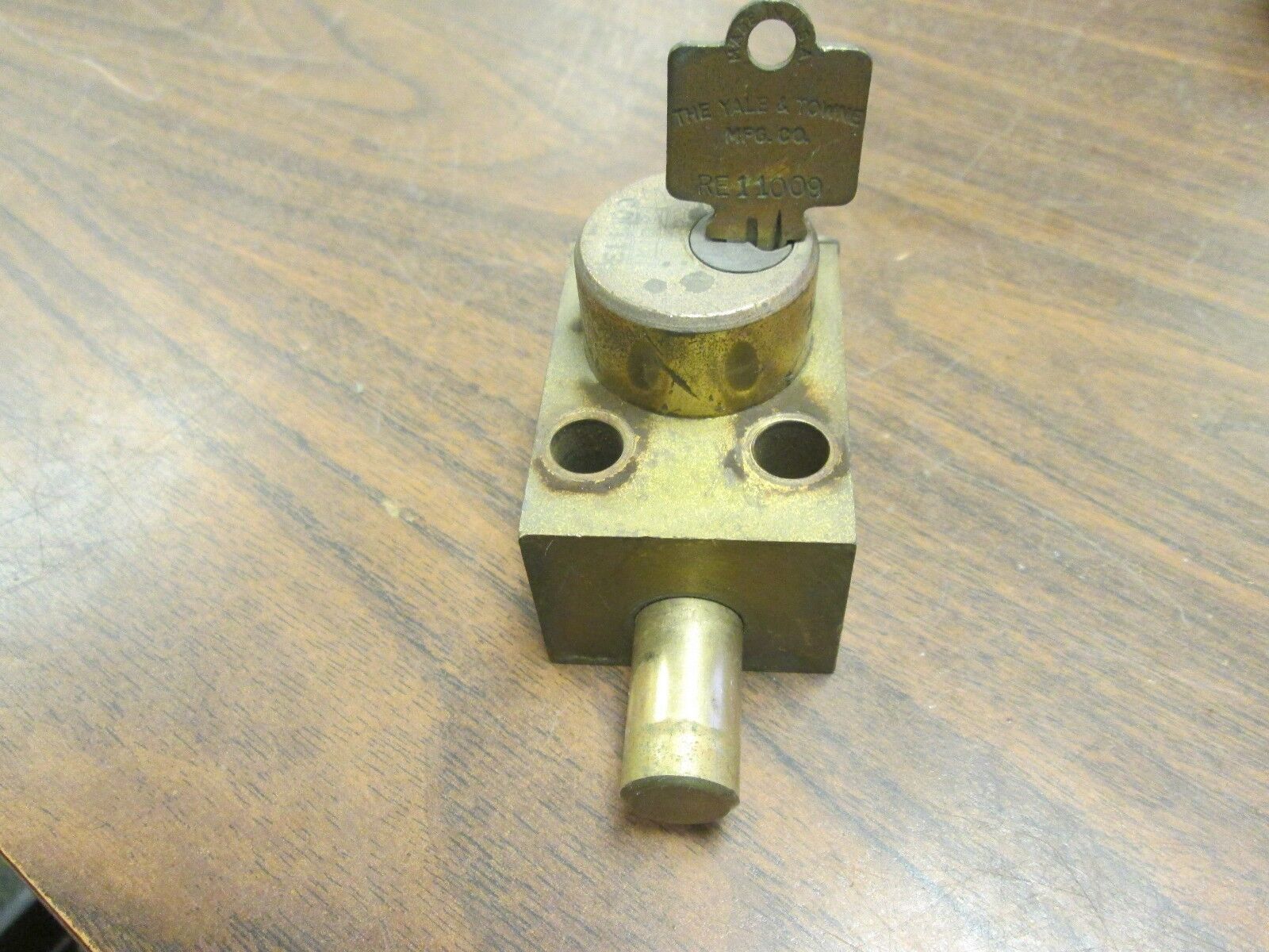 Kirk Interlock 45-43699 Stab Length: 0.25 to 1" Used