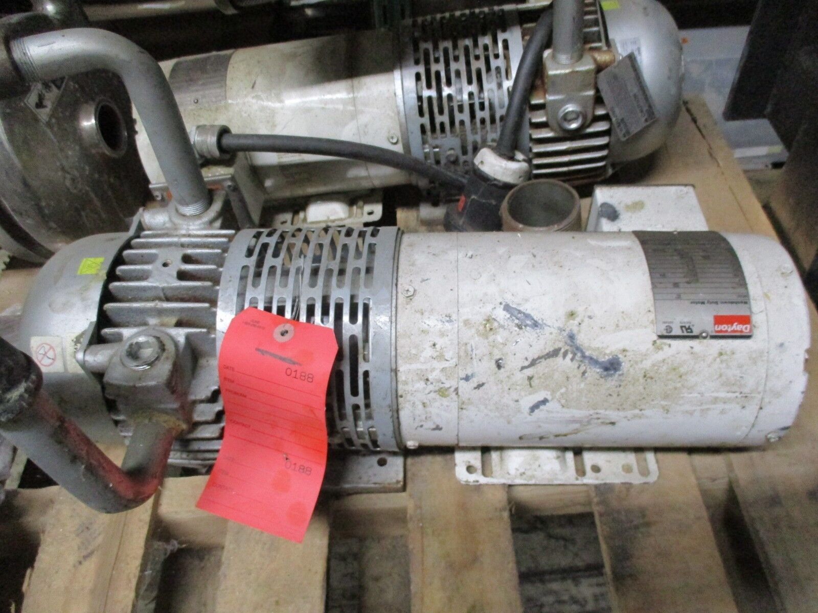 Gast Vacuum Pump 2567-V108 1.5HP 1800RPM 208-230/460V 4.5-4.2/2.1A Used