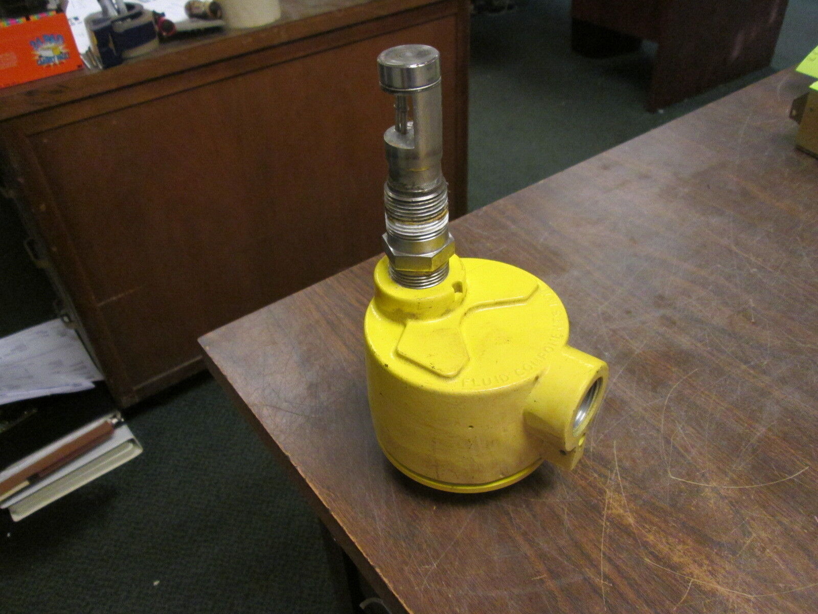 FCI Flow Monitor FR72-1/1/2.625"U/S/LD/H/5181-W 115VAC 60Hz 7VA Used