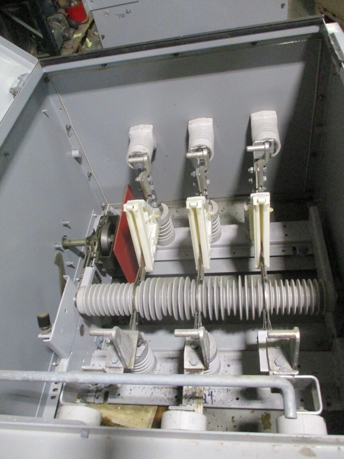 S&C Enclosed Mini-Rupter Disconnect Switch 90652-X1G3 14.4kV 600A Used