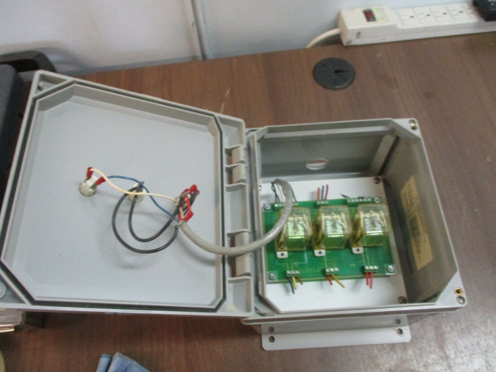 Automated Environments / Omnus VSC Interrupt & Local A/B Split Control Used