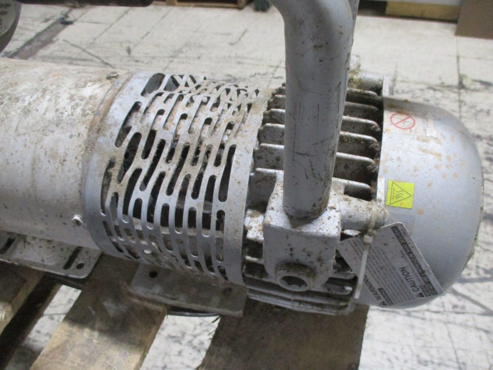 Gast Vacuum Pump 2567-V108 1.5HP 1800RPM 208-230/460V 4.5-4.2/2.1A 3Ph 60Hz Used
