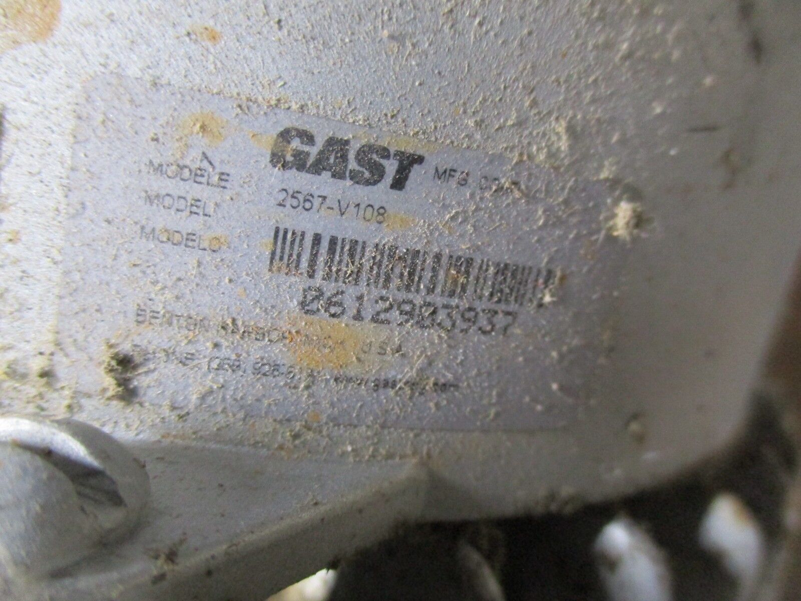 Gast Vacuum Pump 2567-V108 1.5HP 1800RPM 208-230/460V 4.5-4.2/2.1A 3Ph 60Hz Used