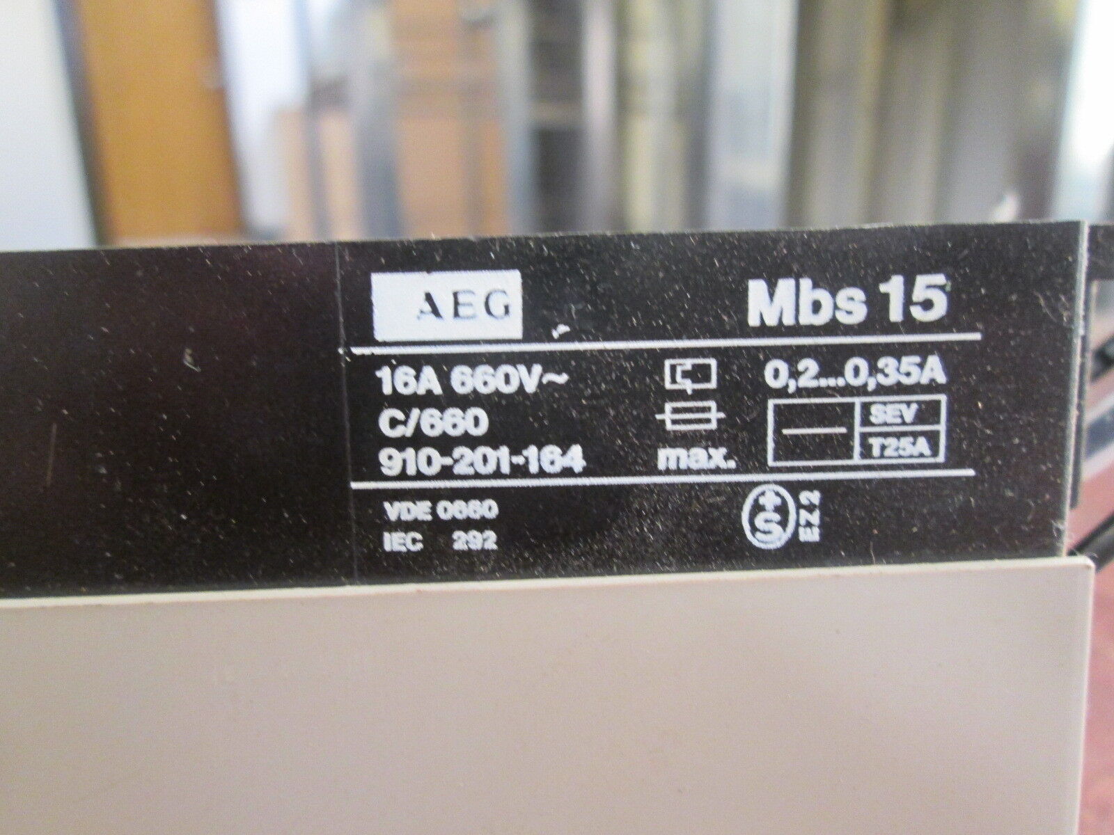 AEG Manual Starter MBS 15 Range: 1.6-2.5A Used