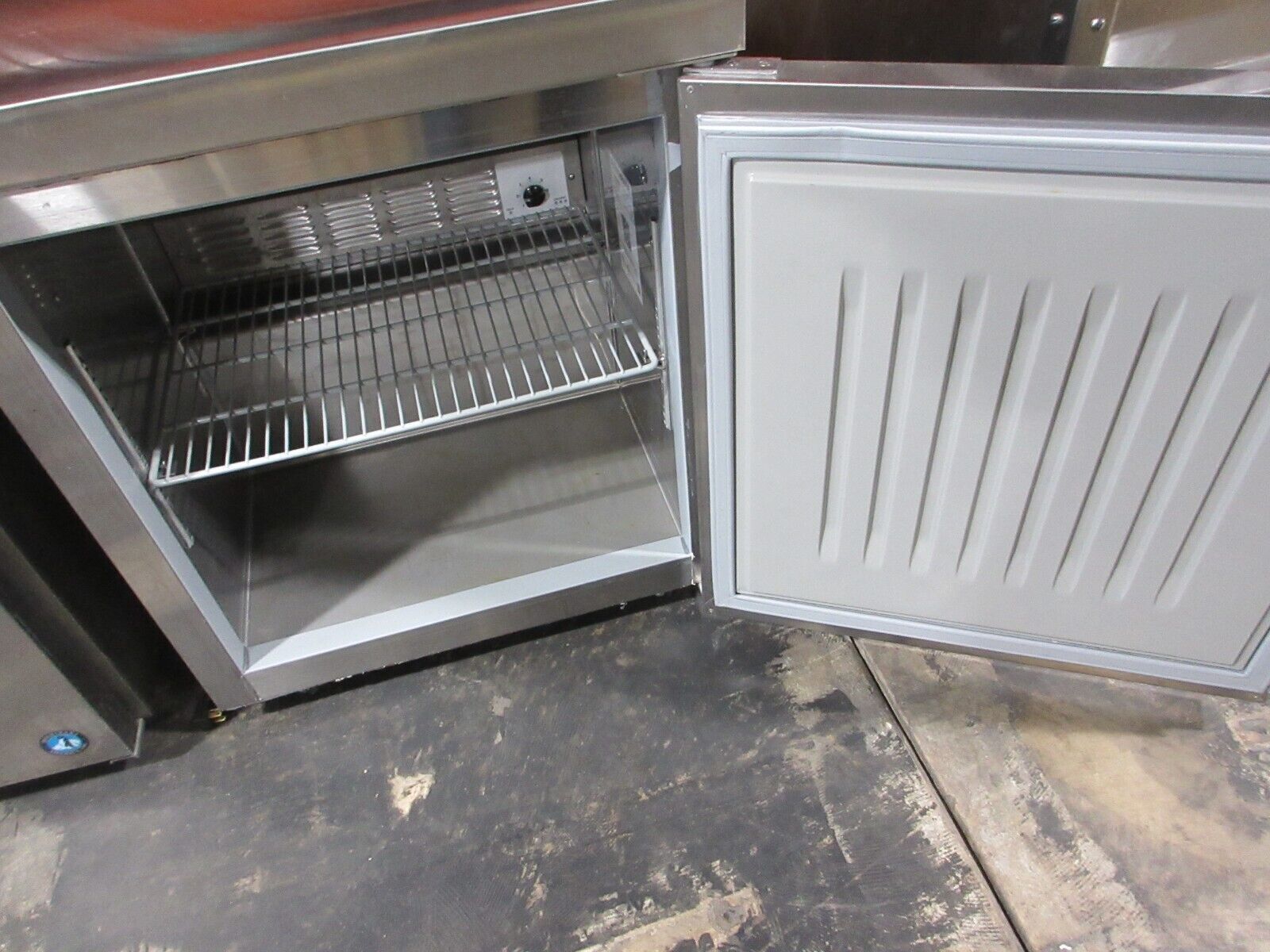 Hoshizaki Stainless Steel Refrigerator CRMR27-LP Single Section Undercounter