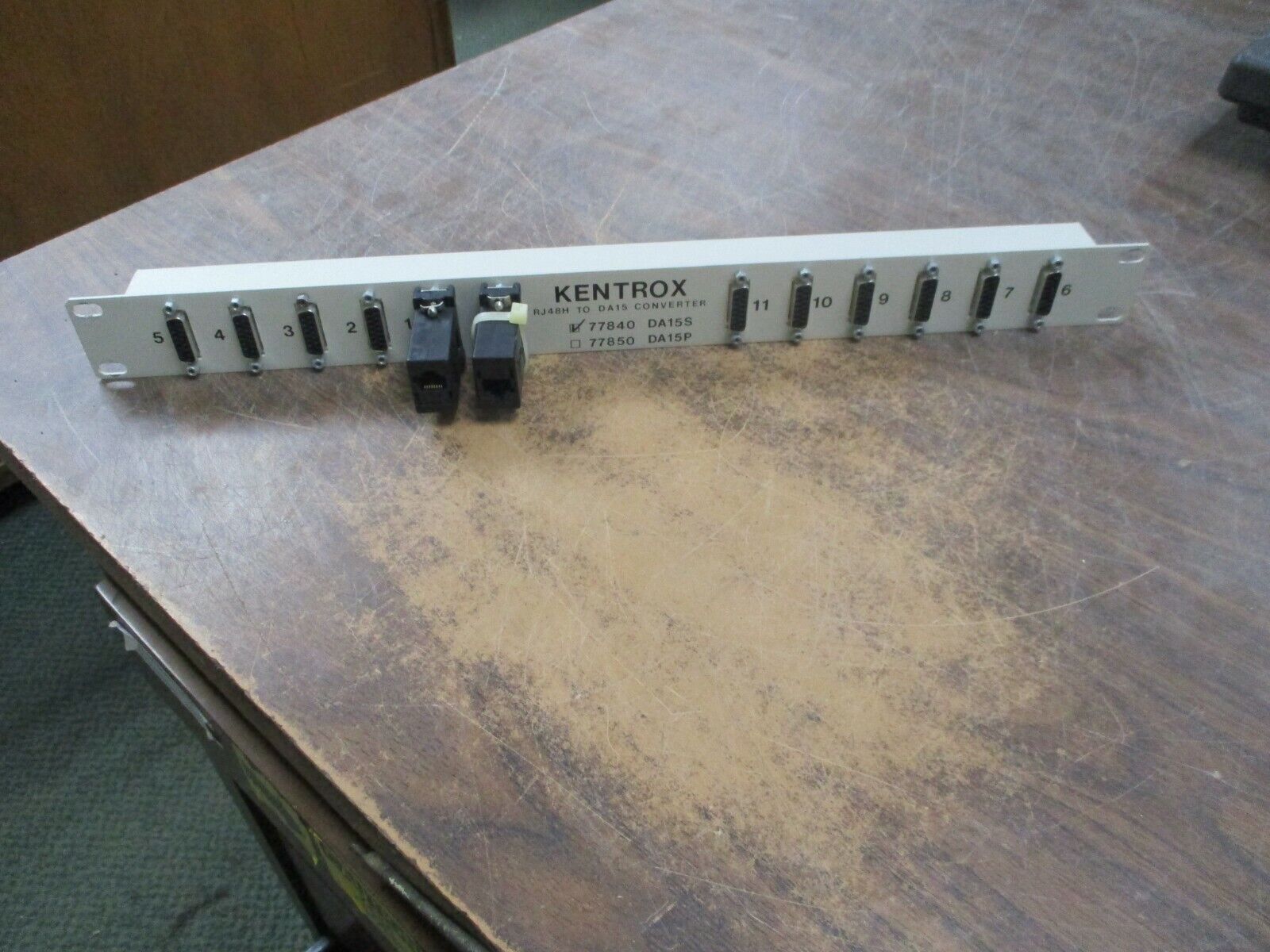 Kentrox RJ48H to DA15 Converter 77840 DA15S Used