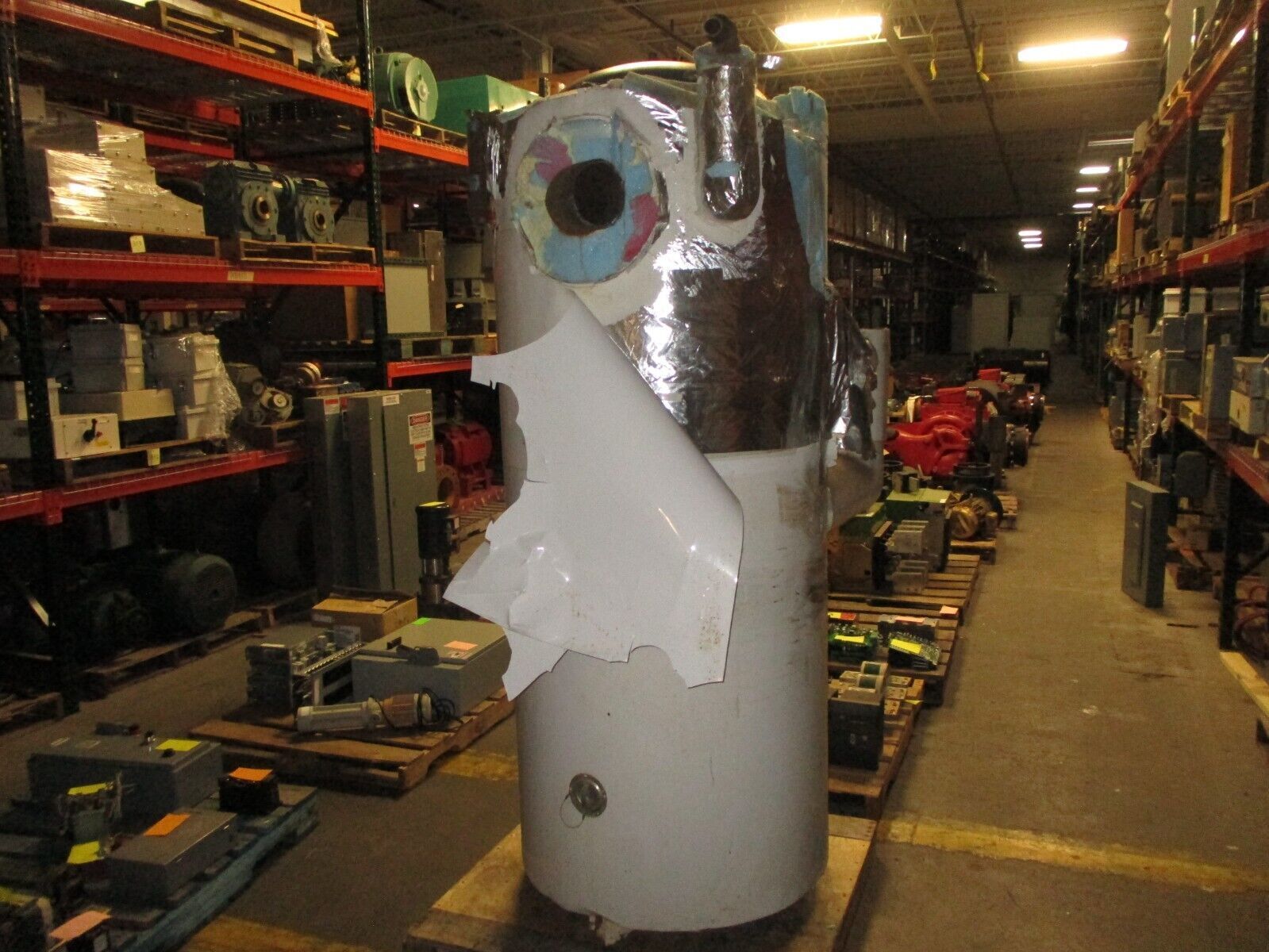 RVS Ammonia Tank Max Pressure: 250PSI @ 300°F MFD: 2010 Used