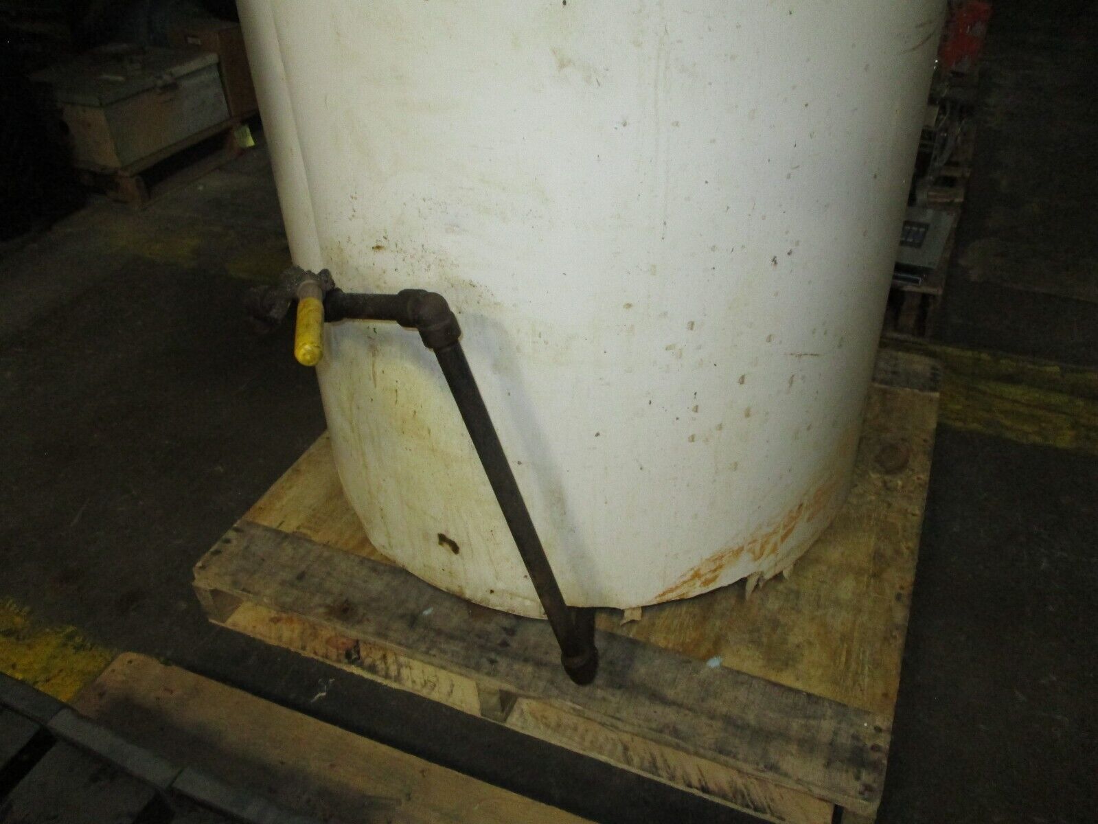 RVS Ammonia Tank Max Pressure: 250PSI @ 300°F MFD: 2010 Used