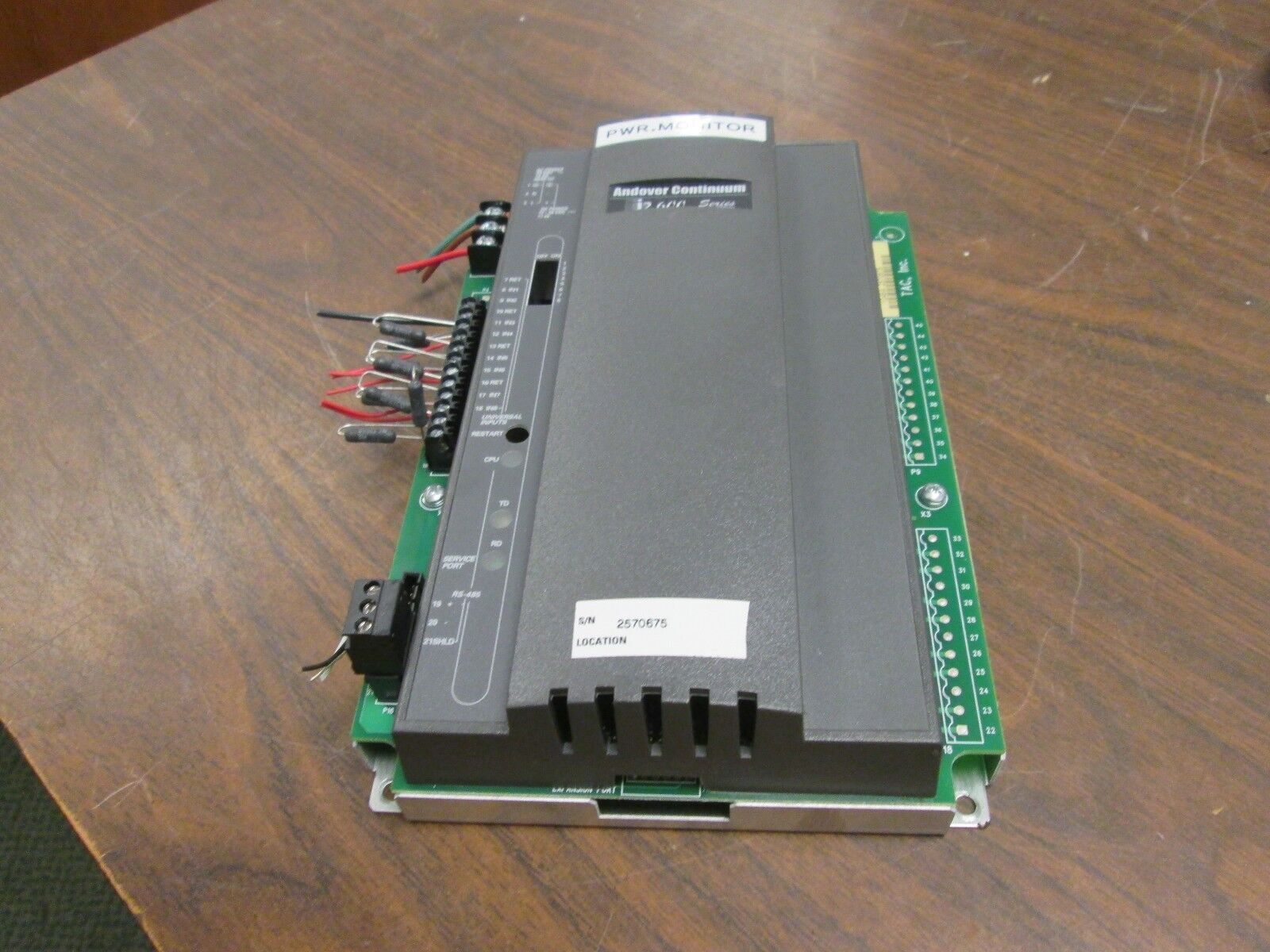 Andover Controls Controller I2608 Input: 24VAC 19VA 50/60Hz 12-28VDC 11W Used
