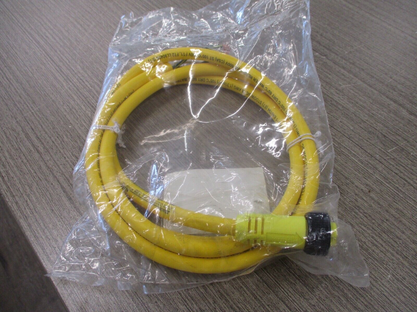 Woodhead Brad Connectivity Cordset 103000A01F060 3P Female Straight New Surplus