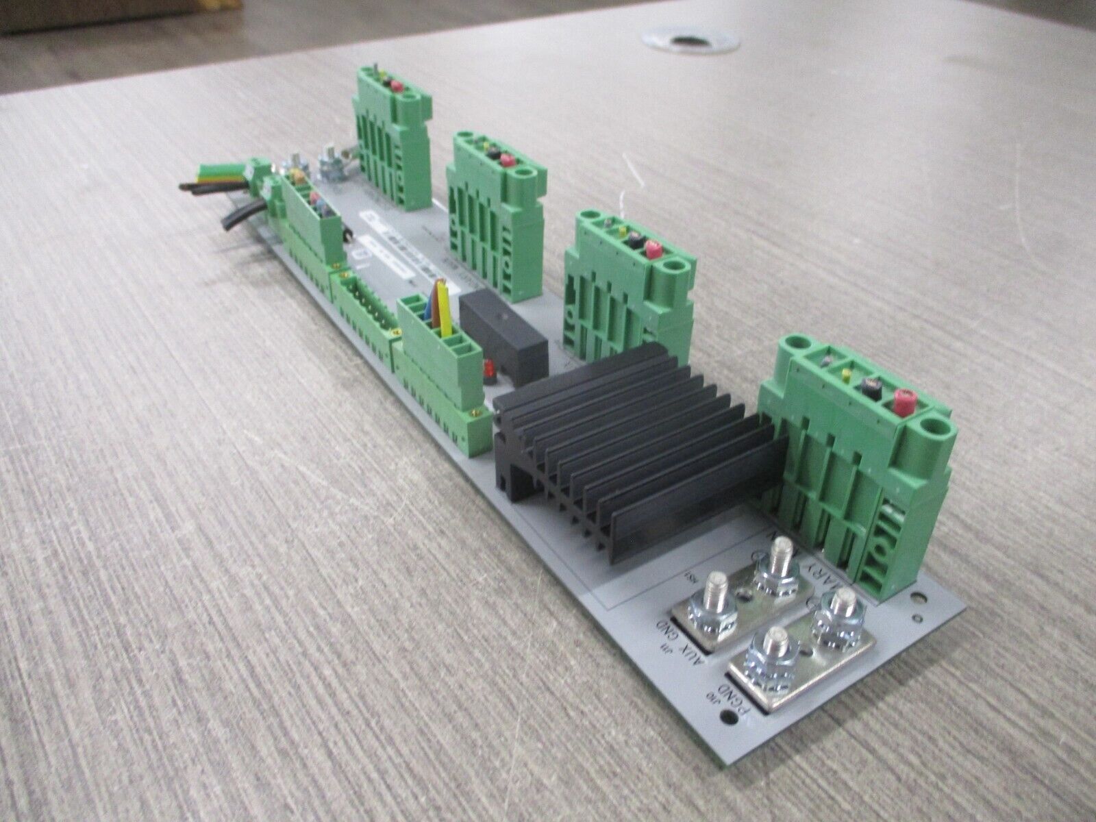 Emerson Ovation Power Distribution Module 5X00489G01 Rev. 06 Used