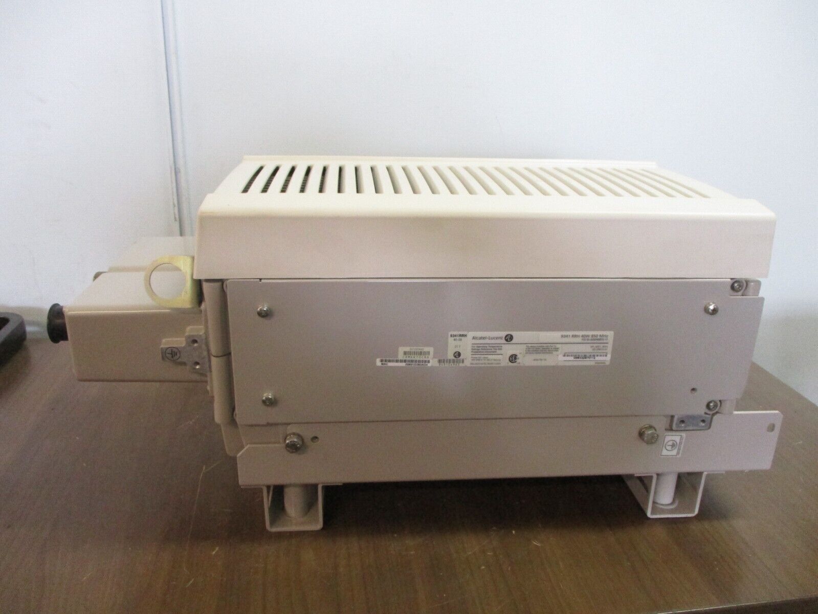 Alcatel-Lucent DC Power Supply 409047529 V3.1 Rev. 00 48VDC 6.9A Used