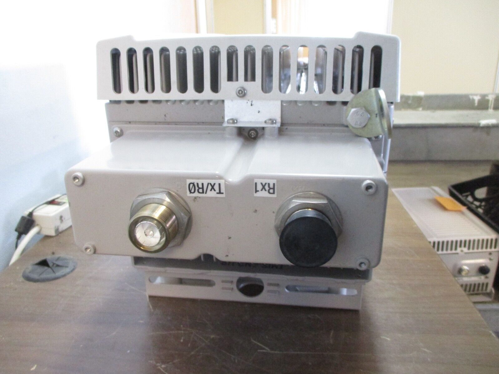 Alcatel-Lucent DC Power Supply 409047529 V3.1 Rev. 00 48VDC 6.9A Used